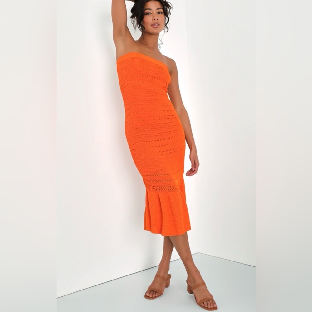 LULU’S PALM SPRINGS SWEETIE ORANGE KNIT STRAPLESS MIDI DRESS